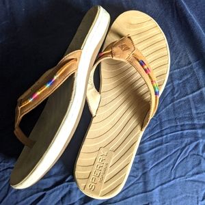 Sperry flip flops